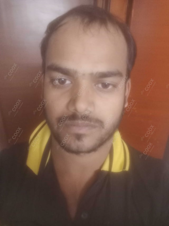 Chef from COOX at bookings. Professional cooks chefs at home