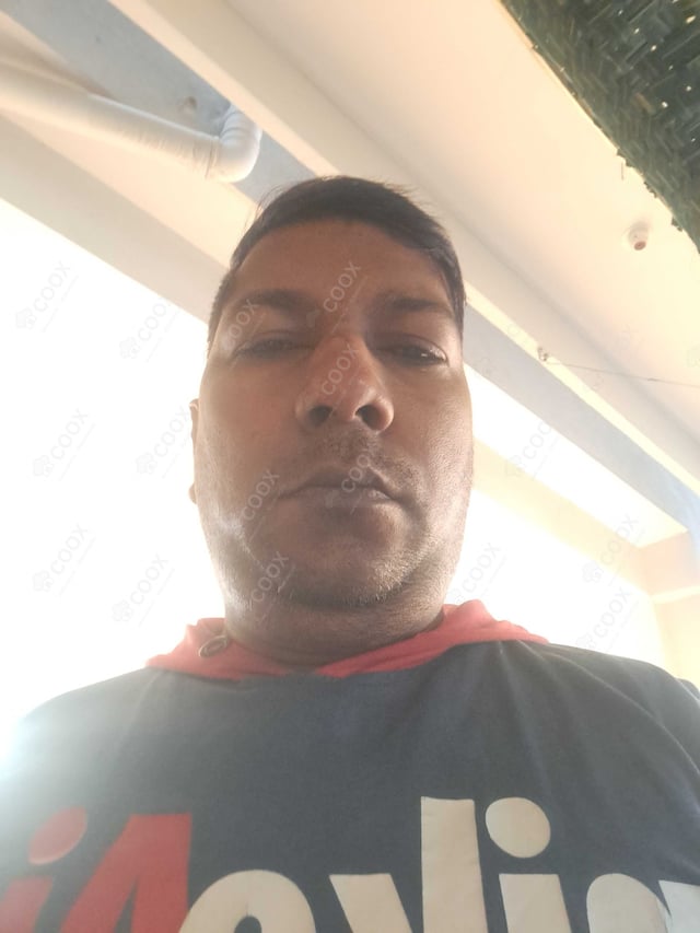 Chef from COOX at bookings. Professional cooks chefs at home