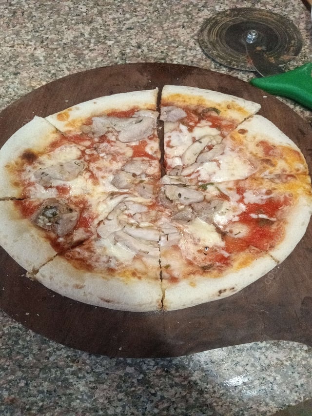 Tasty Chicken Pizza cooked by COOX chefs cooks during occasions parties events at home