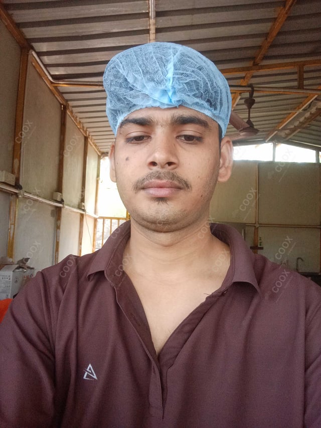 Chef from COOX at bookings. Professional cooks chefs at home