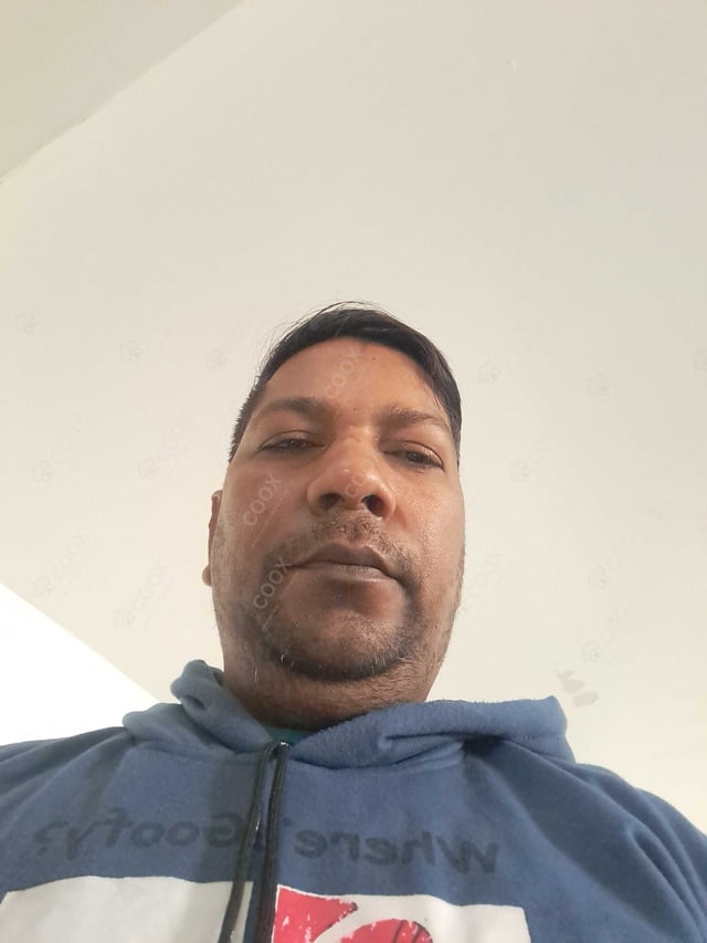 Chef from COOX at bookings. Professional cooks chefs at home