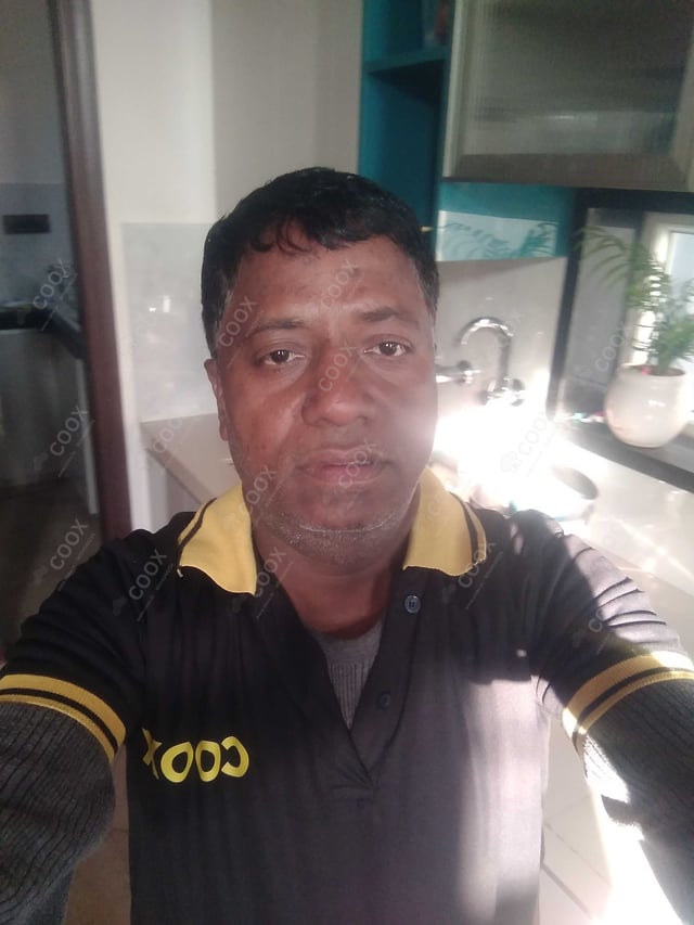 Chef from COOX at bookings. Professional cooks chefs at home