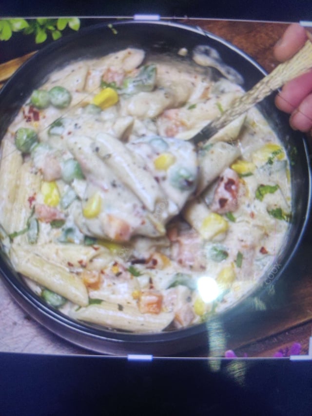 Delicious Pasta in White Sauce prepared by COOX