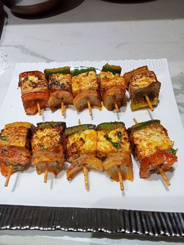 Delicious Paneer Shashlik prepared by COOX