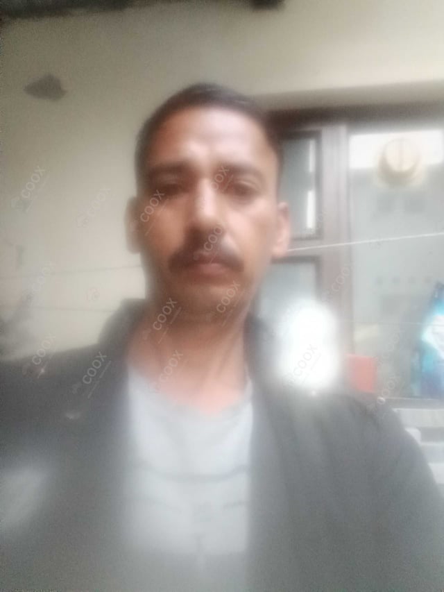 Chef from COOX at bookings. Professional cooks chefs at home