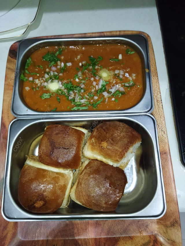 Tasty Pav Bhaji cooked by COOX chefs cooks during occasions parties events at home