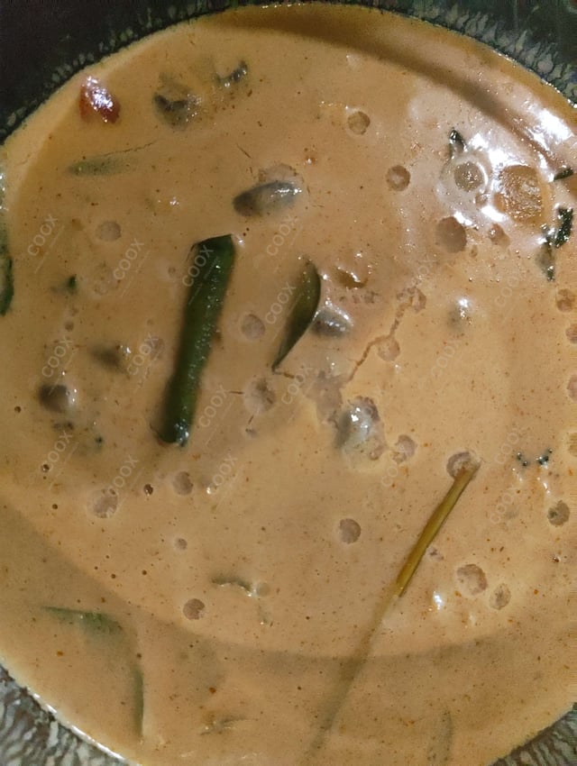 Delicious Red Thai Chicken Curry prepared by COOX