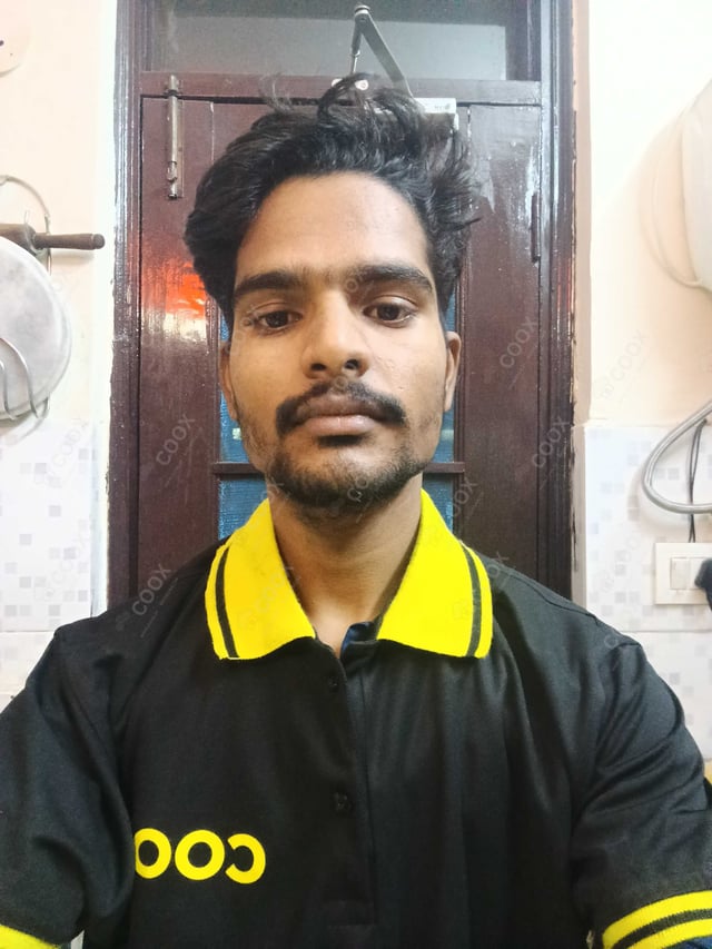 Chef from COOX at bookings. Professional cooks chefs at home