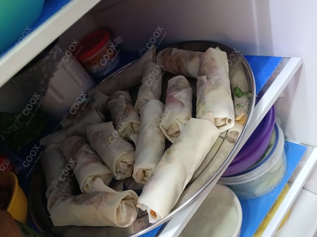 Delicious Veg Spring Rolls prepared by COOX