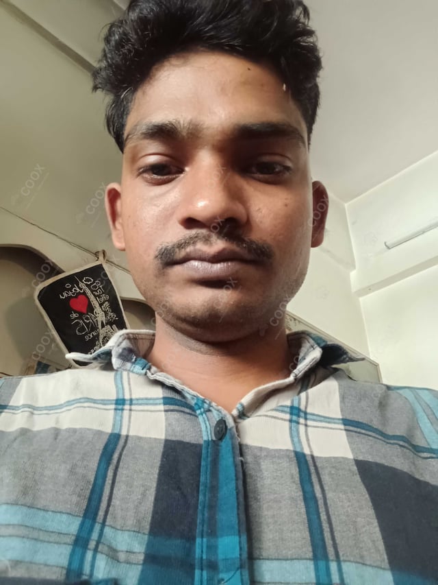 Chef from COOX at bookings. Professional cooks chefs at home