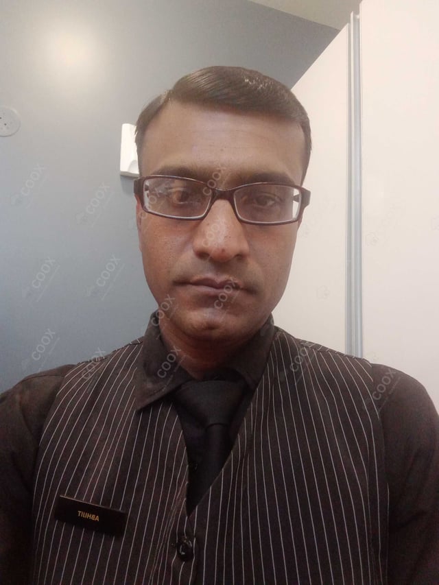 Chef from COOX at bookings. Professional cooks chefs at home