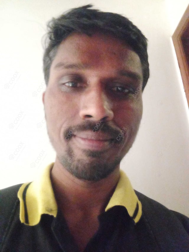 Chef from COOX at bookings. Professional cooks chefs at home