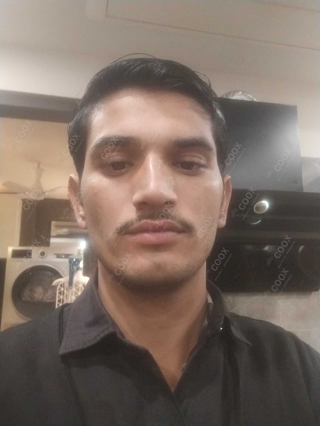 Chef from COOX at bookings. Professional cooks chefs at home