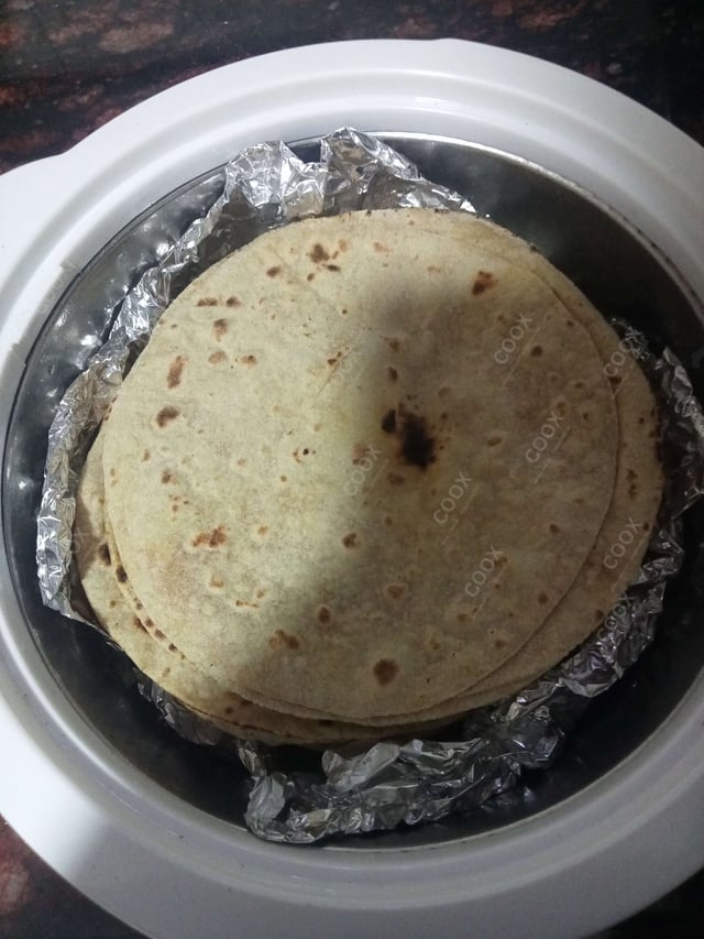 Delicious Tawa Rotis prepared by COOX