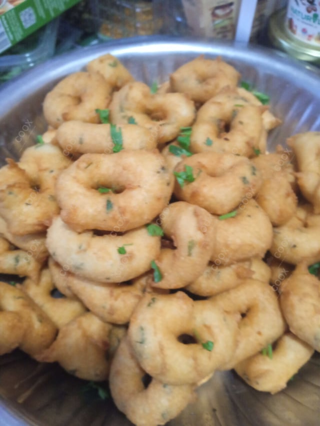 Delicious Vada Sambhar prepared by COOX