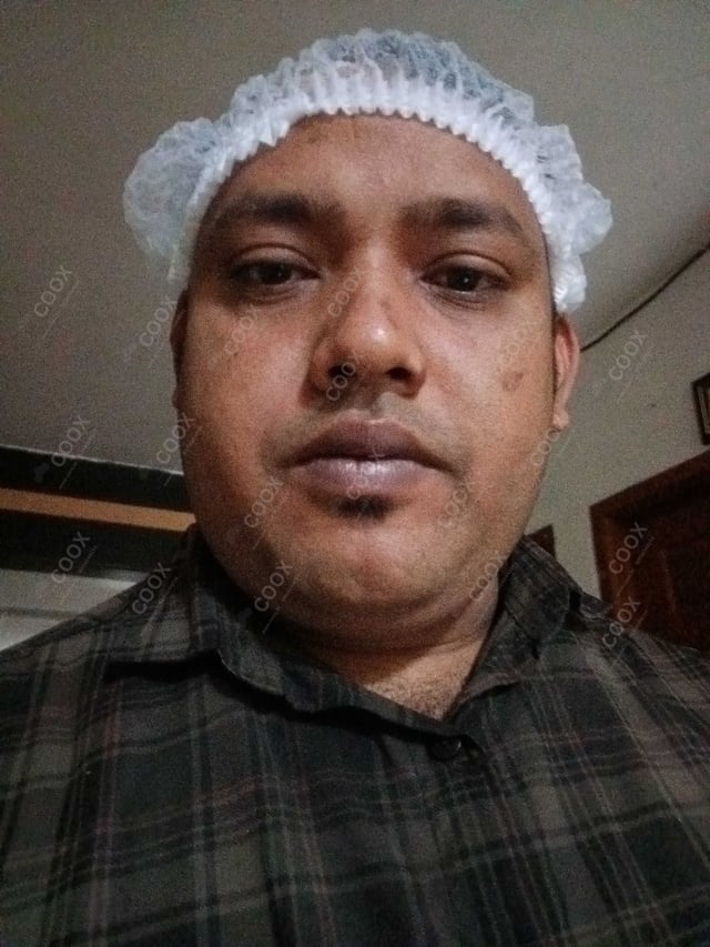 Chef from COOX at bookings. Professional cooks chefs at home