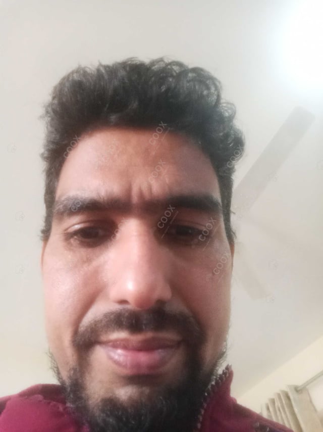 Chef from COOX at bookings. Professional cooks chefs at home