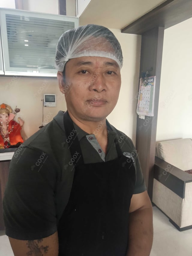 Chef from COOX at bookings. Professional cooks chefs at home