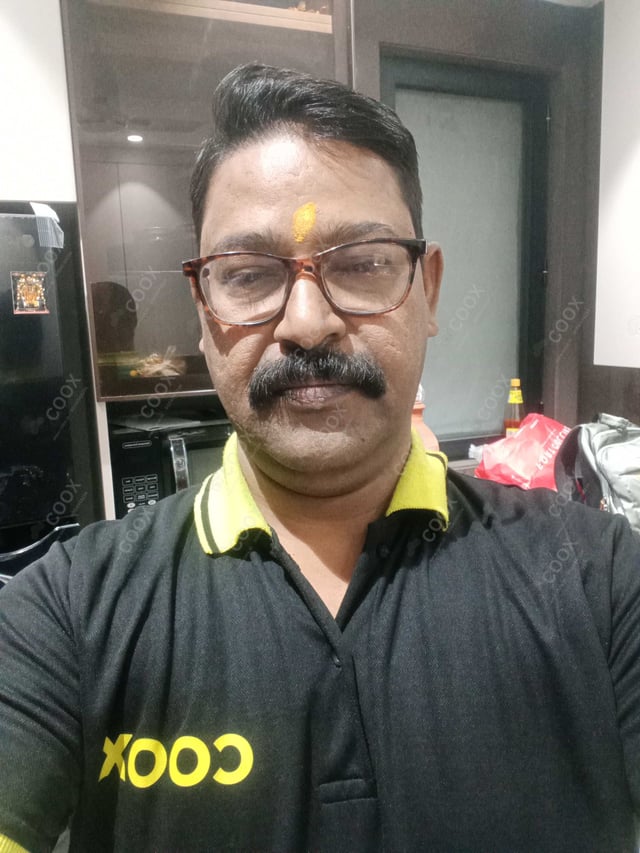 Chef from COOX at bookings. Professional cooks chefs at home