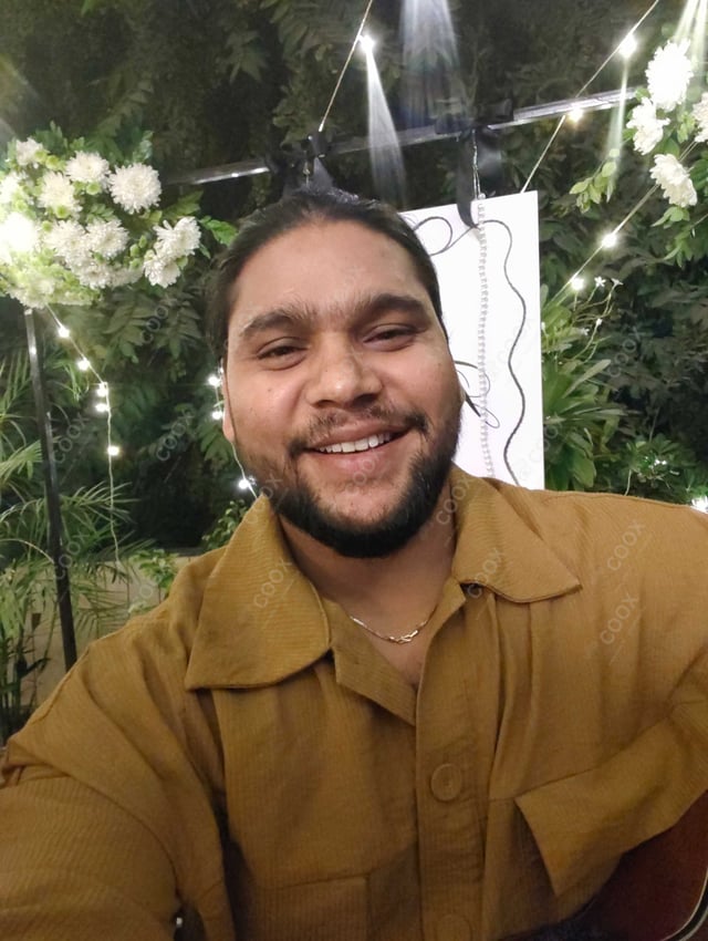 Chef from COOX at bookings. Professional cooks chefs at home