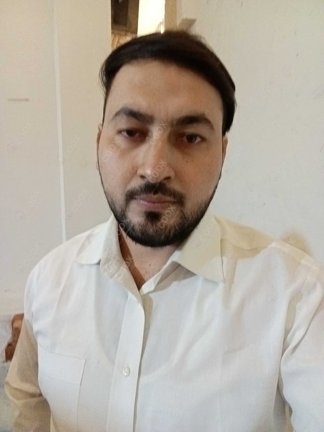 Chef from COOX at bookings. Professional cooks chefs at home