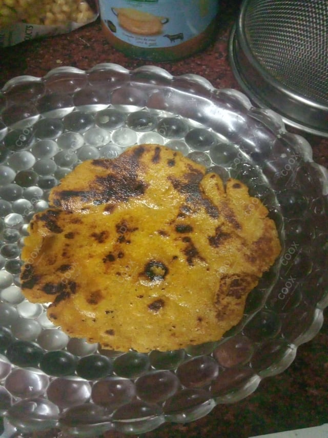 Delicious Makki ki Rotis prepared by COOX