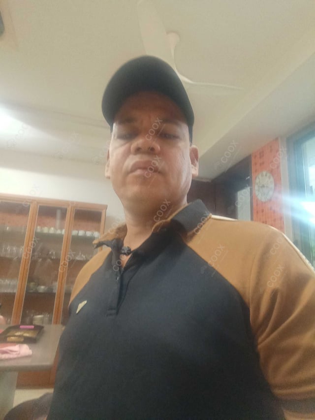 Chef from COOX at bookings. Professional cooks chefs at home