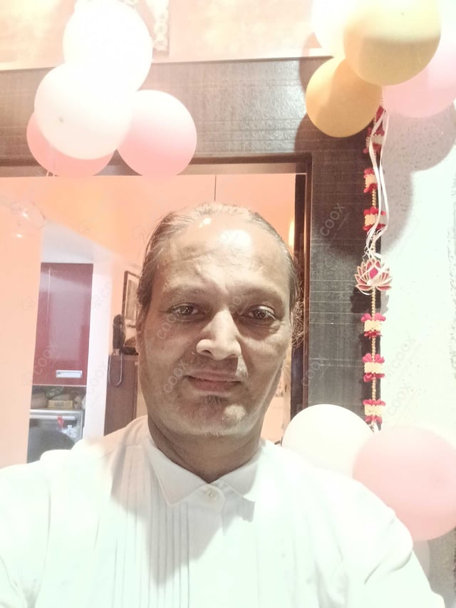 Chef from COOX at bookings. Professional cooks chefs at home