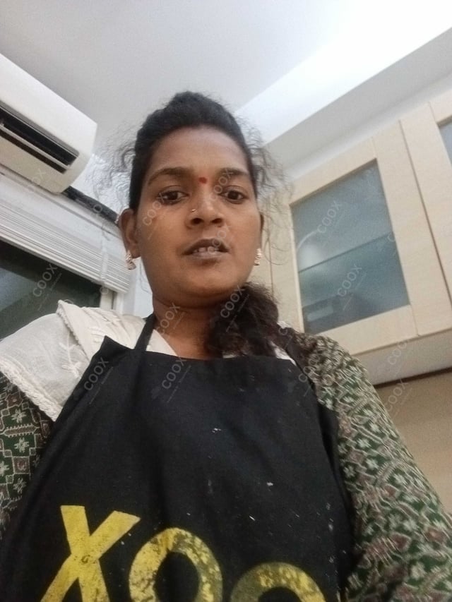 Chef from COOX at bookings. Professional cooks chefs at home