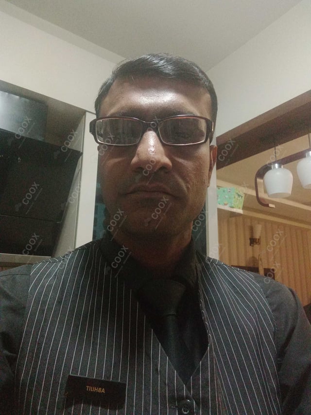 Chef from COOX at bookings. Professional cooks chefs at home