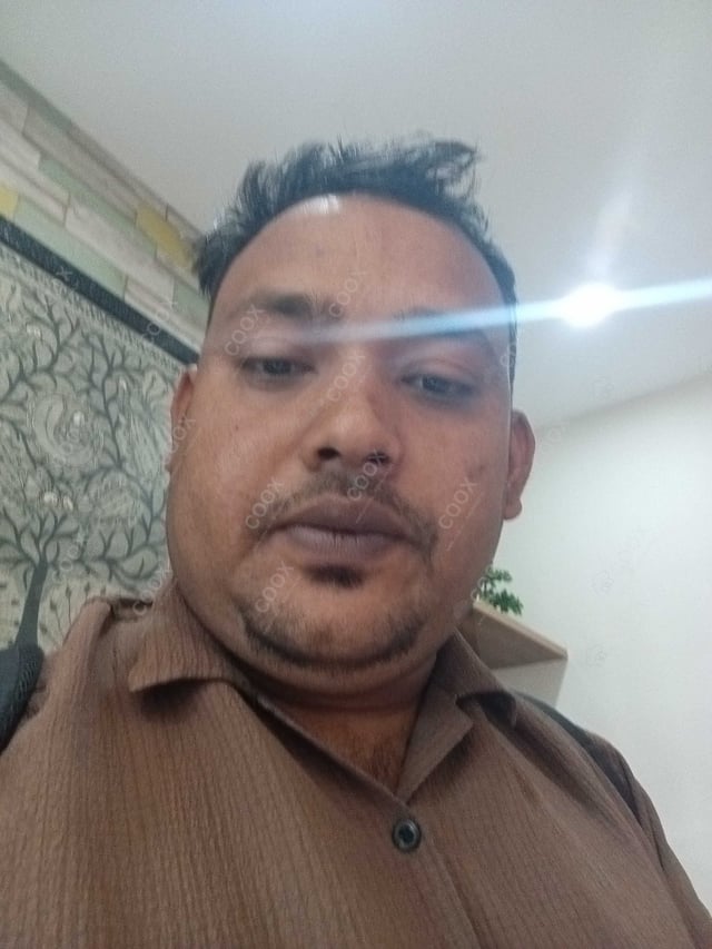 Chef from COOX at bookings. Professional cooks chefs at home