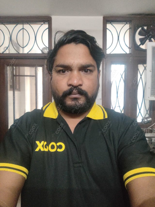 Chef from COOX at bookings. Professional cooks chefs at home