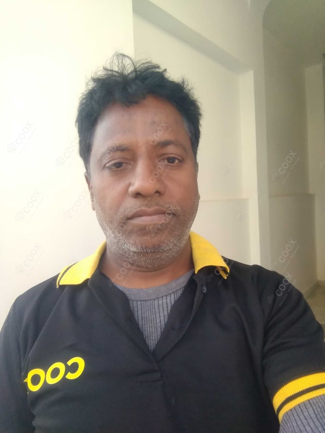 Chef from COOX at bookings. Professional cooks chefs at home