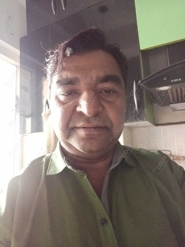 Chef from COOX at bookings. Professional cooks chefs at home