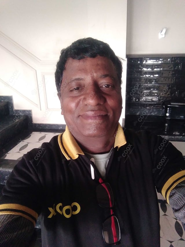 Chef from COOX at bookings. Professional cooks chefs at home