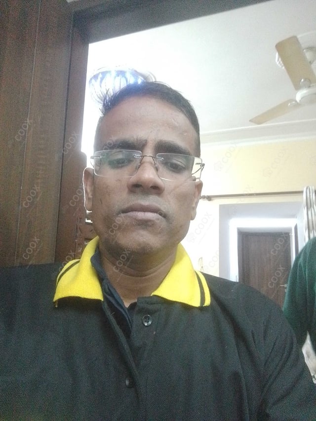 Chef from COOX at bookings. Professional cooks chefs at home