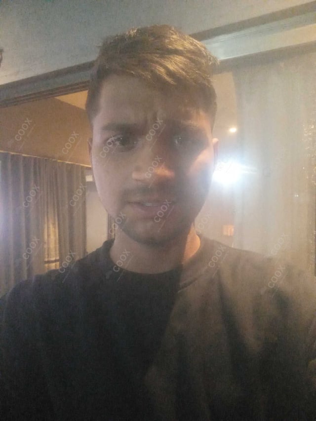 Chef from COOX at bookings. Professional cooks chefs at home