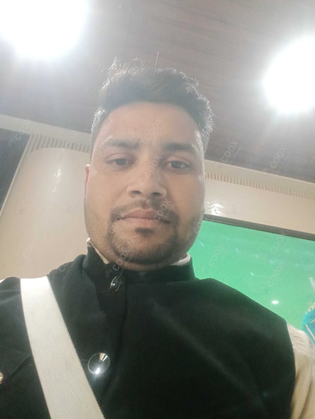 Chef from COOX at bookings. Professional cooks chefs at home