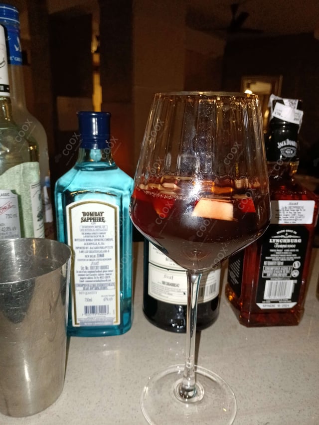 Delicious Gin & Tonic prepared by COOX