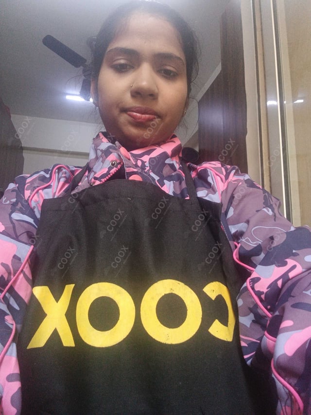 Chef from COOX at bookings. Professional cooks chefs at home