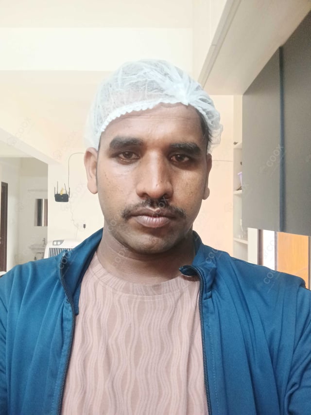 Chef from COOX at bookings. Professional cooks chefs at home