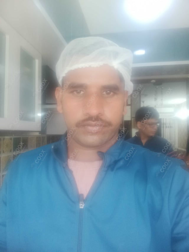 Chef from COOX at bookings. Professional cooks chefs at home