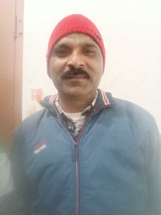 Chef from COOX at bookings. Professional cooks chefs at home