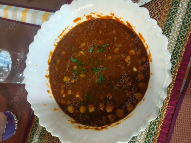 Tasty Quinoa cooked by COOX chefs cooks during occasions parties events at home