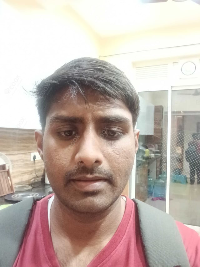 Chef from COOX at bookings. Professional cooks chefs at home