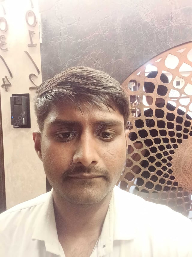 Chef from COOX at bookings. Professional cooks chefs at home