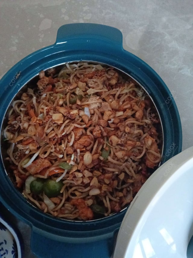 Tasty Chicken Chilli Garlic Noodles cooked by COOX chefs cooks during occasions parties events at home