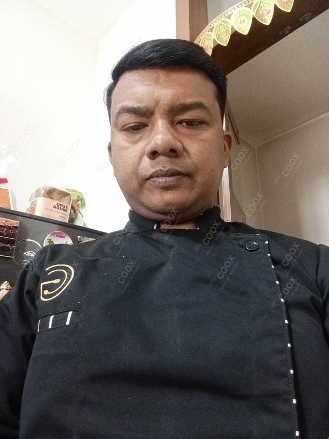 Chef from COOX at bookings. Professional cooks chefs at home