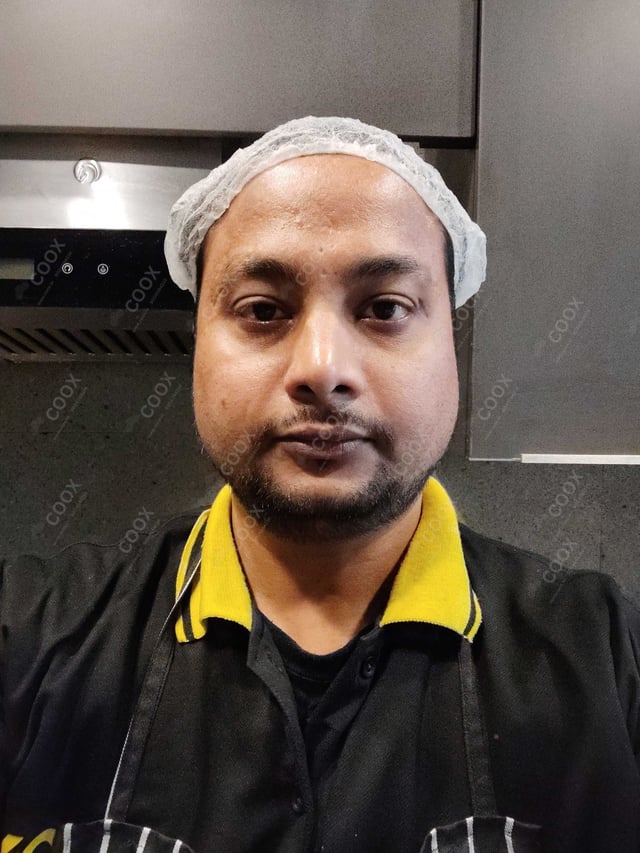 Chef from COOX at bookings. Professional cooks chefs at home