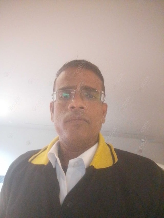 Chef from COOX at bookings. Professional cooks chefs at home